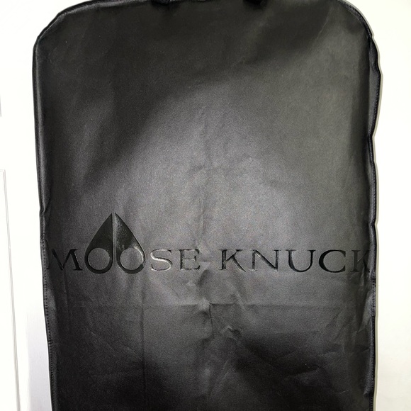 🔥 Moose Knuckles Yukon Bomber Jacket - BRAND NEW 🔥 - Picture 2 of 8